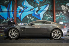 Aston-Martin-Vantage-1
