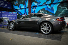 Aston-Martin-Vantage-69