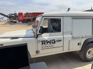 Land Rover Defender TD5 in Redruth with ECU remap and EGR delete by Kernowsport