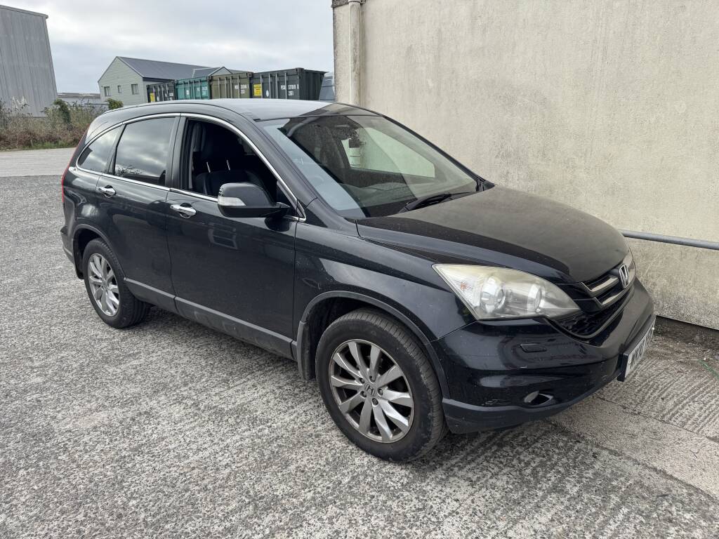 Honda Cr-v Undergoing Dpf Delete at Kernowsport Workshop in Pool, Cornwall. - Kernowsport Performance Tuning Honda CR-V undergoing DPF delete at Kernowsport workshop in Pool, Cornwall.