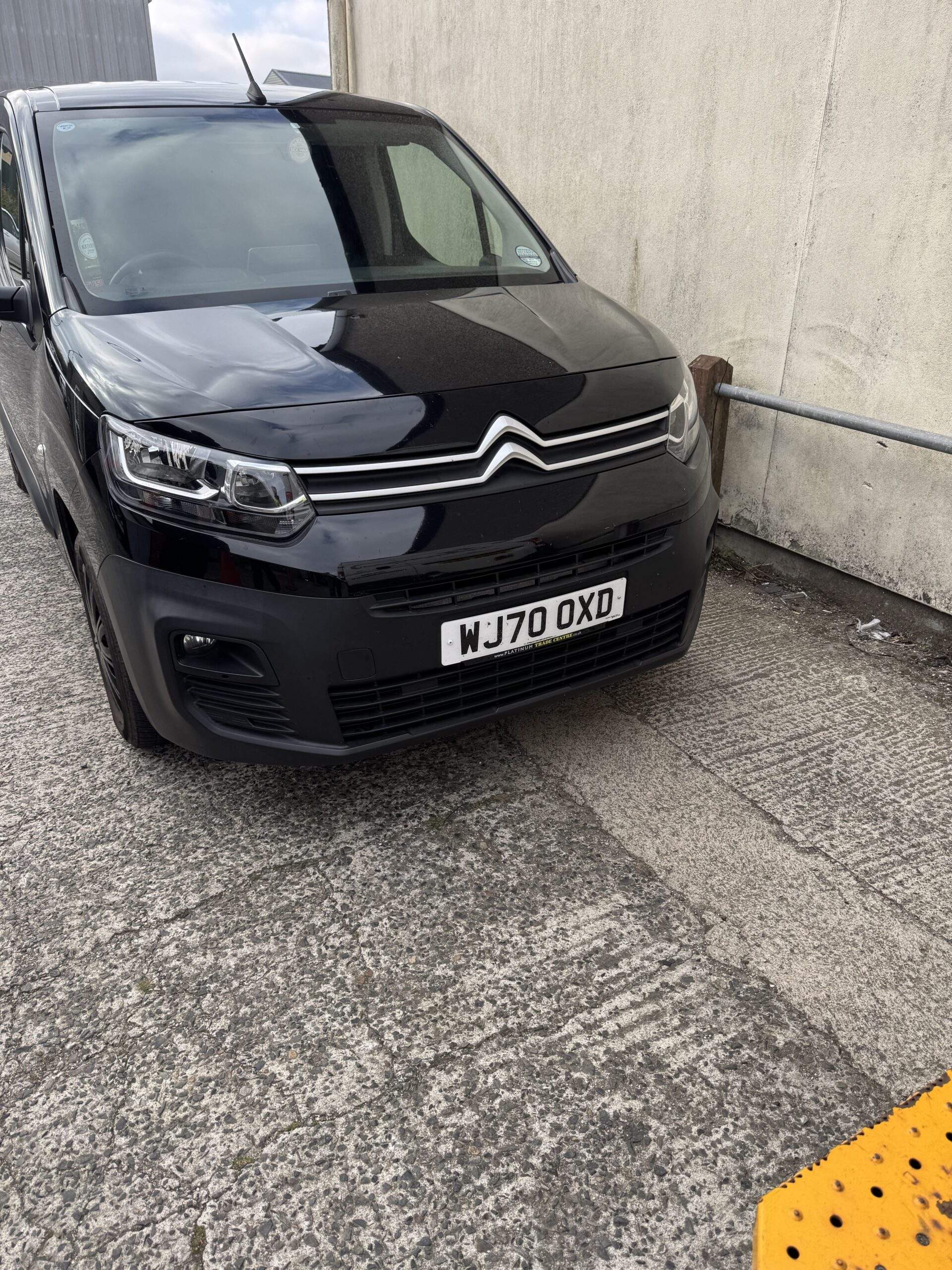 Kernowsport technician fixing AdBlue countdown on Citroën Berlingo in Pool Cornwall.