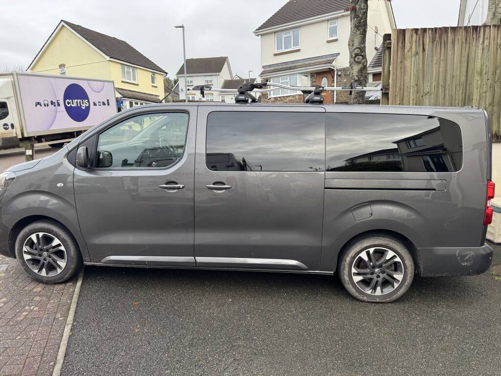 Kernowsport Technician Preparing to Fix Adblue Issue on Vivaro Life 2.0d. - Kernowsport Performance Tuning Kernowsport technician preparing to fix AdBlue issue on Vivaro Life 2.0D.