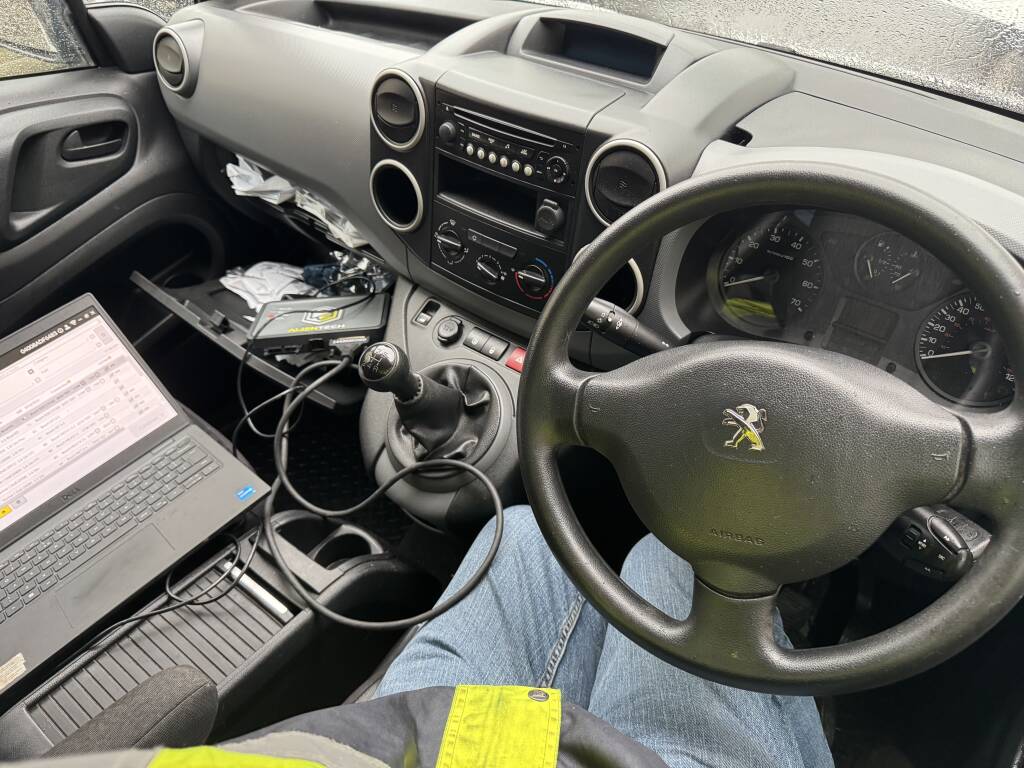 Diagnostic Tools Connected Via Obd to Peugeot Partner 1.6d During Adblue Delete. - Kernowsport Performance Tuning Diagnostic tools connected via OBD to Peugeot Partner 1.6D during AdBlue delete.