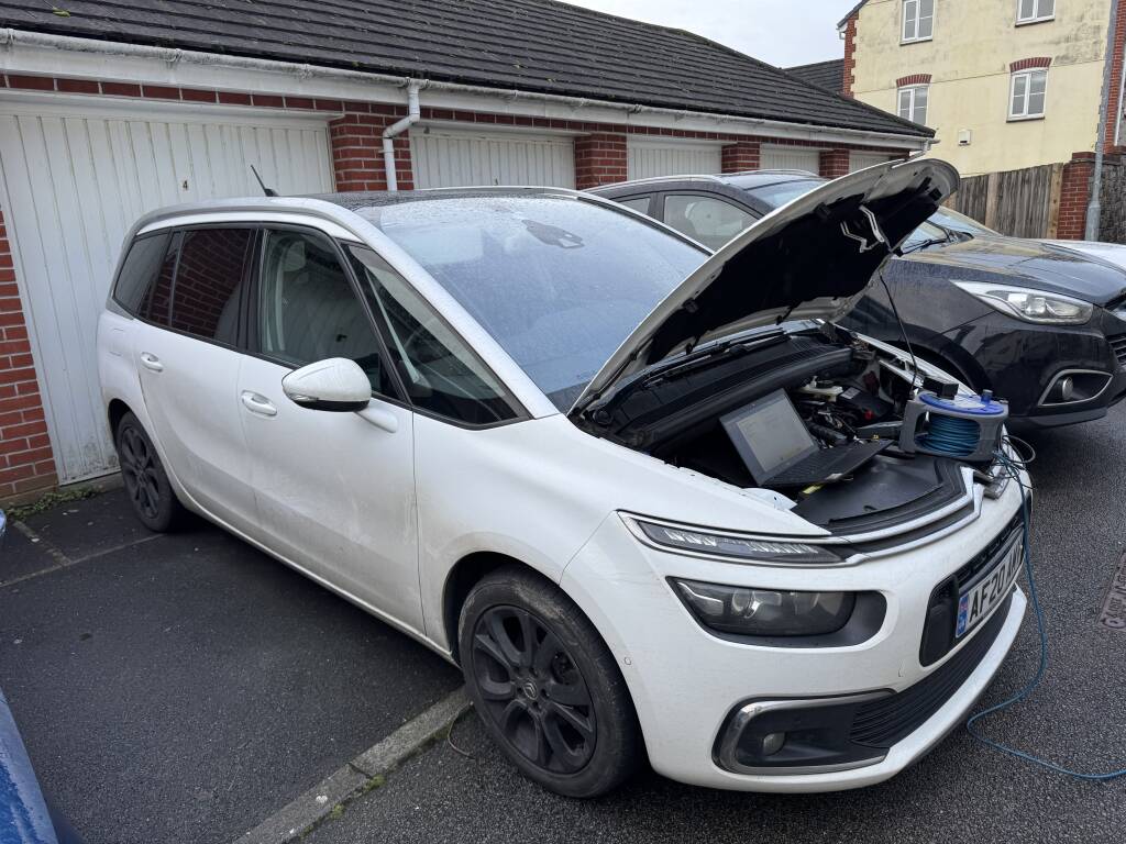Citroën C4 Parked in Launceston for Adblue Delete by Kernowsport. - Kernowsport Performance Tuning Citroën C4 parked in Launceston for AdBlue delete by Kernowsport.