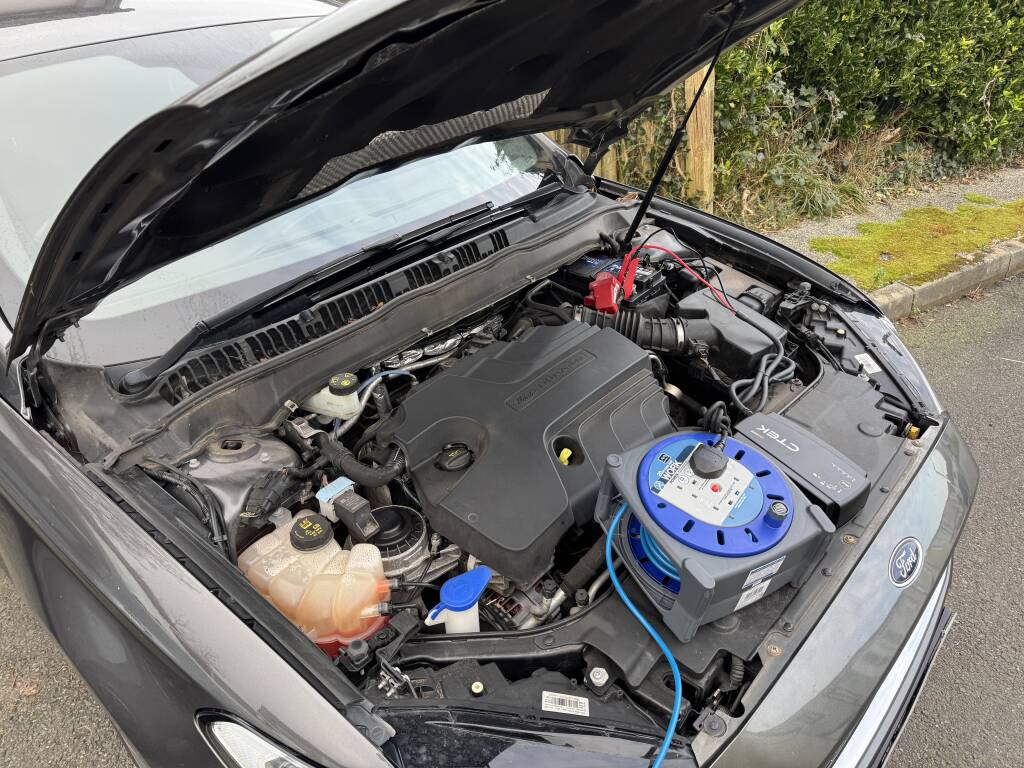 Ctek Battery Conditioner Connected During Ford Mondeo Ecu Remap. - Kernowsport Performance Tuning CTEK battery conditioner connected during Ford Mondeo ECU remap.