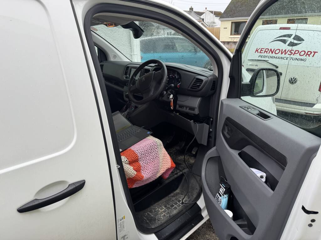 Peugeot Partner Van in Illogan Near Redruth During Adblue Delete. - Kernowsport Performance Tuning Peugeot Partner van in Illogan near Redruth during AdBlue delete.