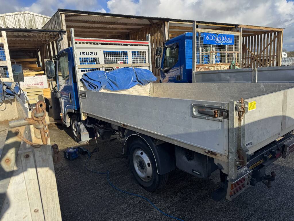 Isuzu Grafter N35 Lcv with Adblue Fault Warning on Dashboard. - Kernowsport Performance Tuning Isuzu Grafter N35 LCV with AdBlue fault warning on dashboard.