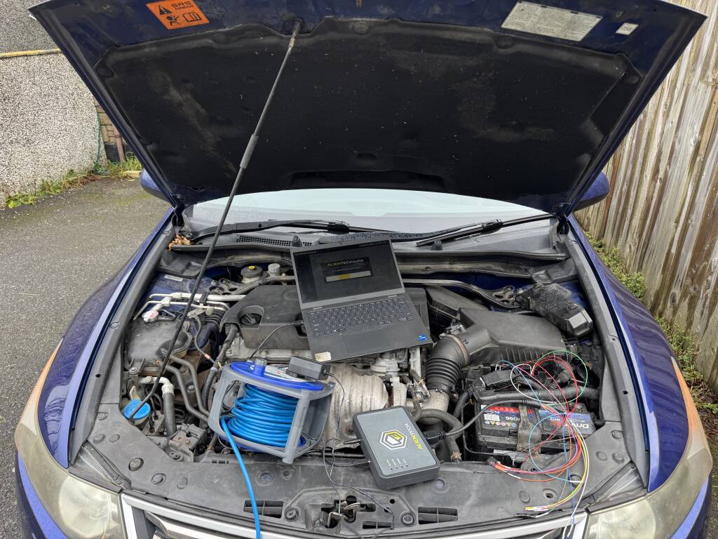 ECU bench read setup during diagnostic work in Cornwall.