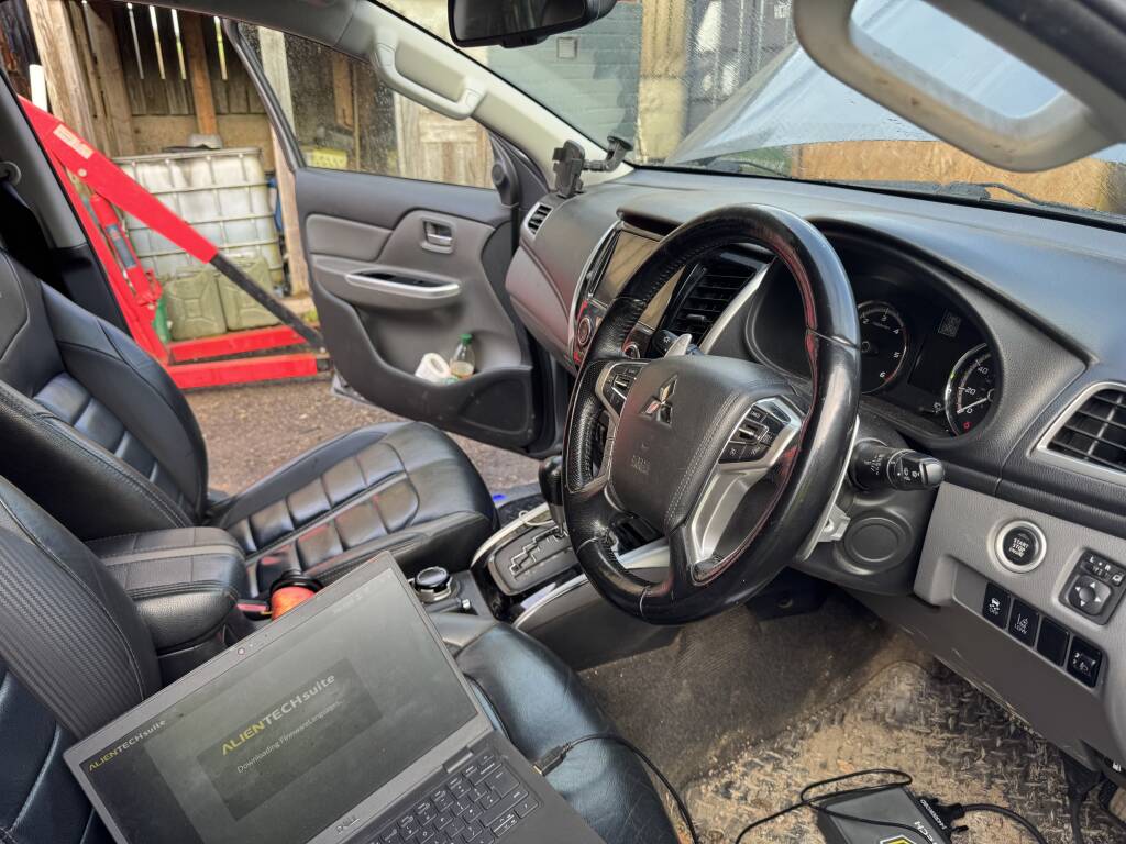 Oil service reset procedure on Mitsubishi L200 after diesel contamination.