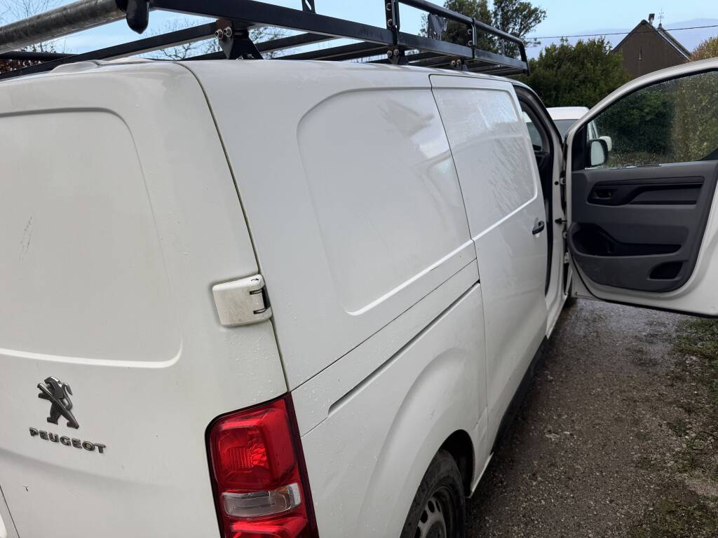 Peugeot Expert 1.6D near Fowey with AdBlue countdown warning.