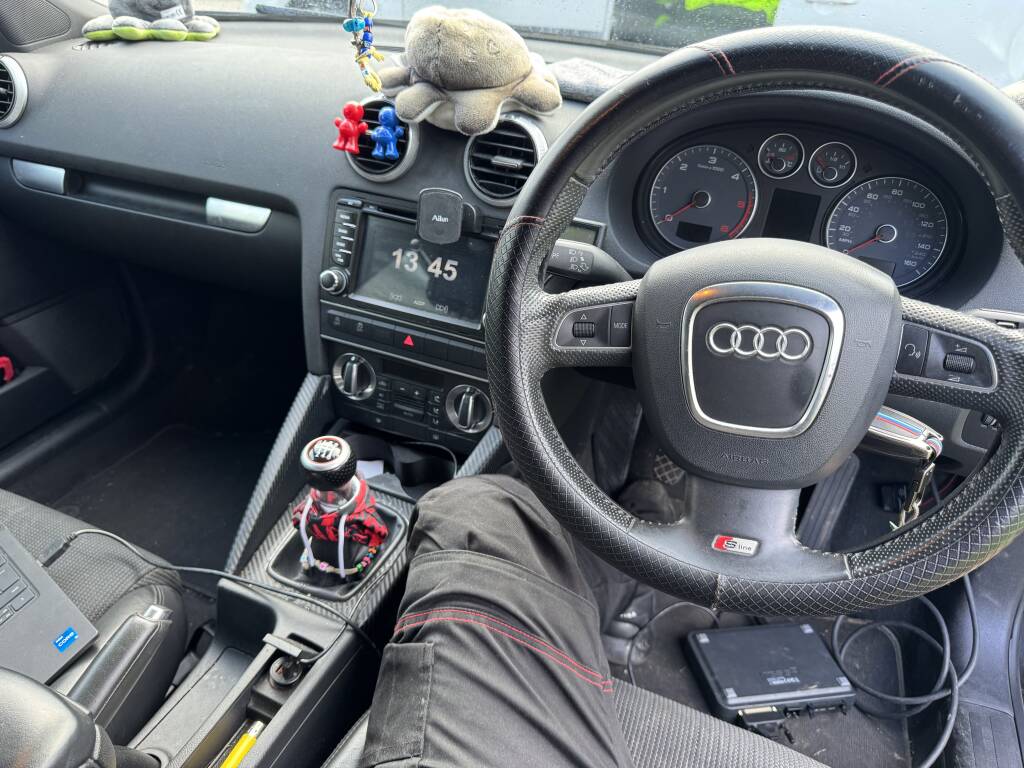 Alientech Kess 3 Connected to Audi A3 Ecu During Egr Delete. - Kernowsport Performance Tuning Alientech KESS 3 connected to Audi A3 ECU during EGR delete.