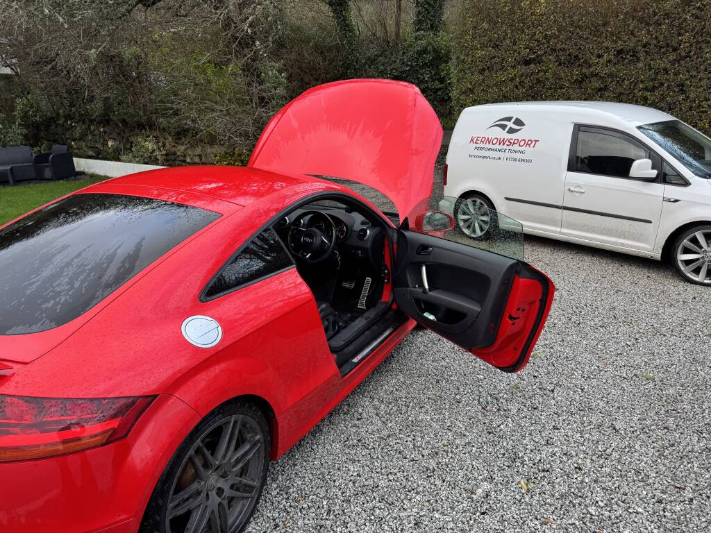 Kernowsport mobile ECU programming on Audi TT diesel.